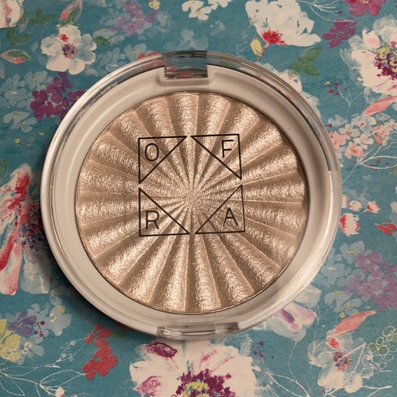 OFRA Other - OFRA highlighter in Glazed Donut